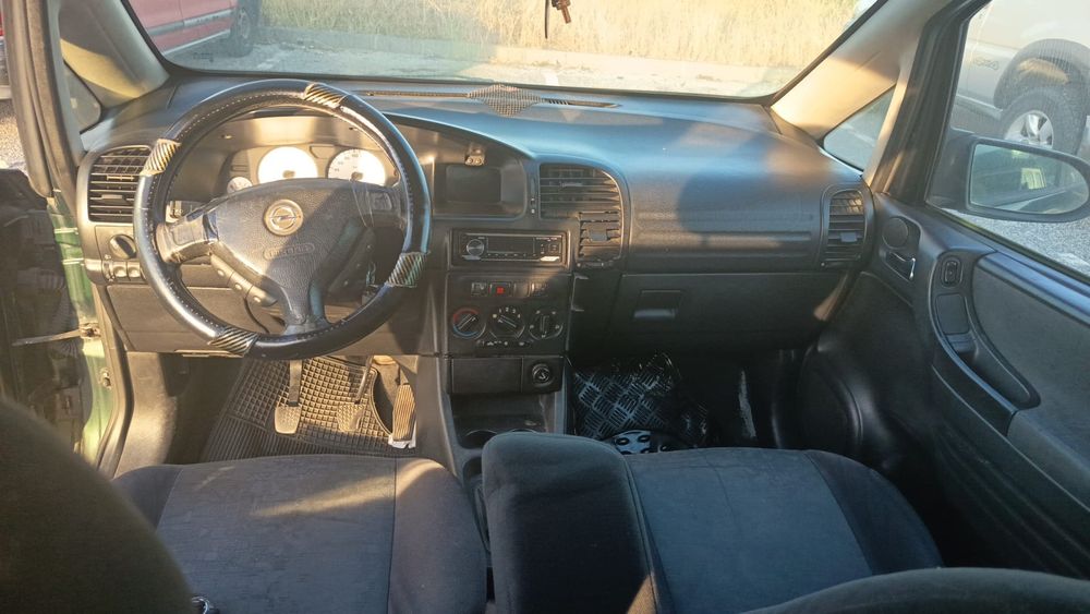 Zafira 7 lugares 2.0Dti 82 cv
