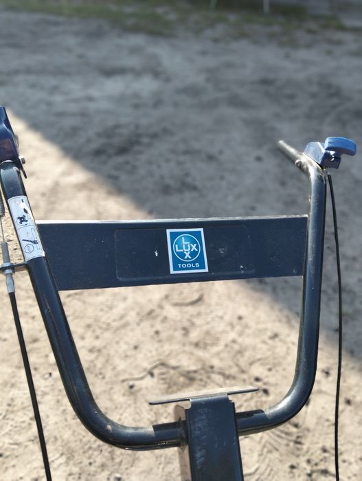 Glebogryzarka Firmy Lux