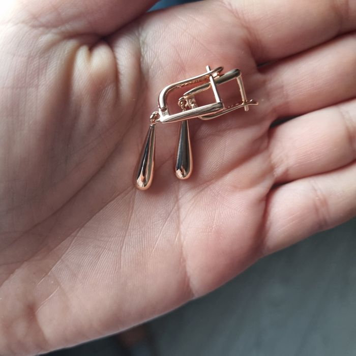 Złote kolczyki z próba 585 rg