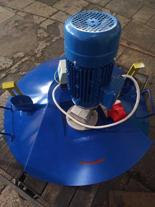 Мобильный ворошитель зерна с килем и реверсом