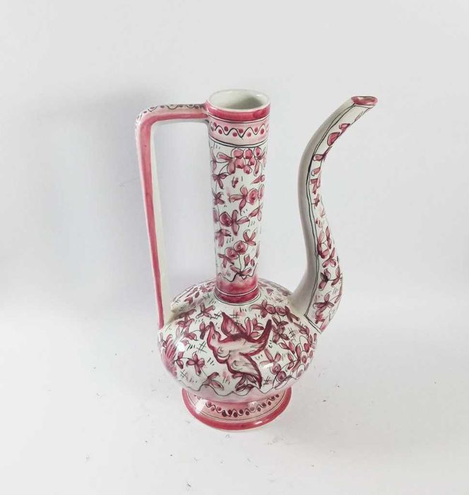 Jarro decorativo rosa e vermelho - Portugal Sec XVII