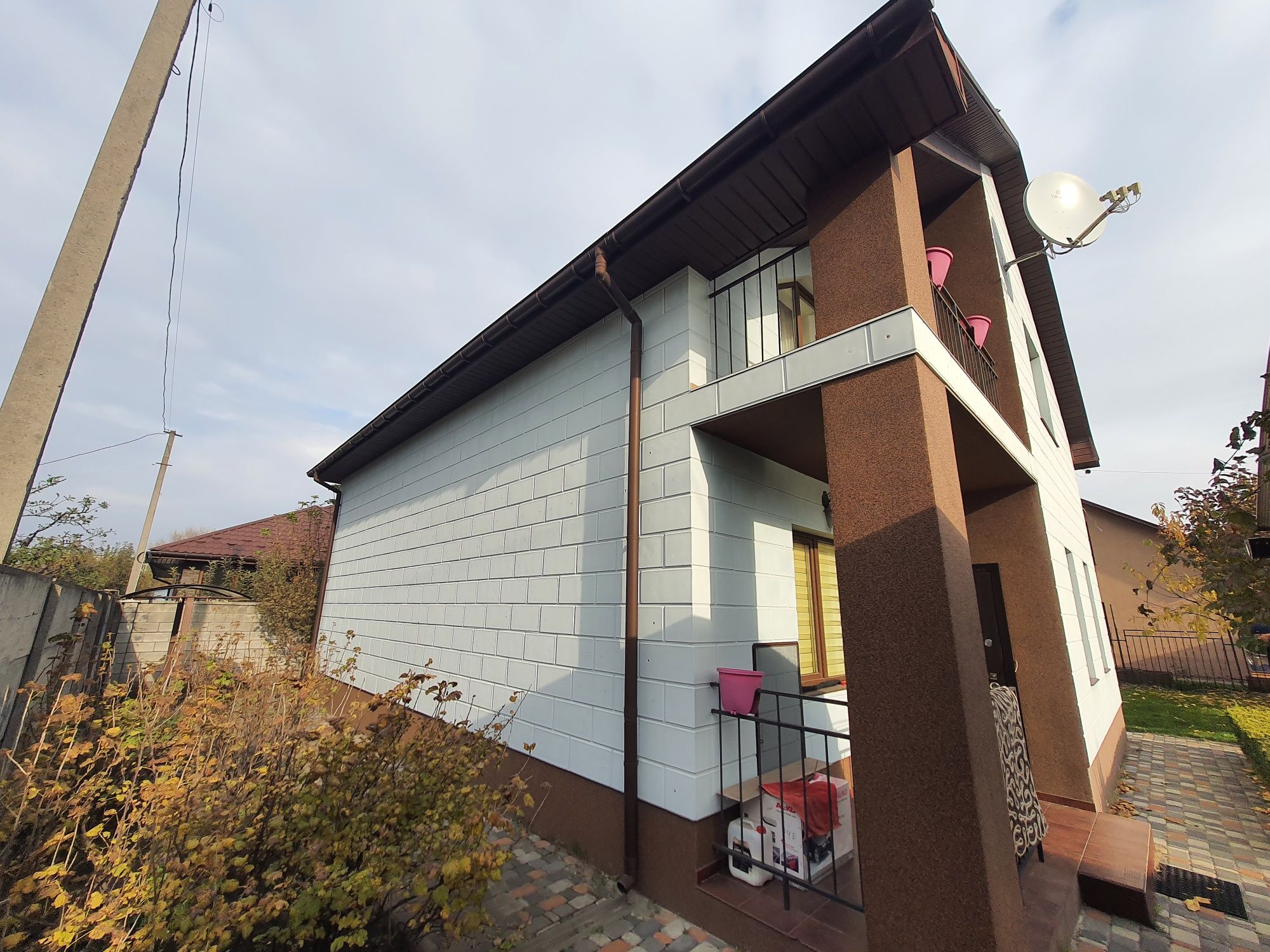 Продам Будинок 140м2, р-н вул. В. Момота