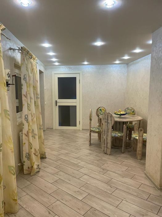 Здається будинок в м.Берегово