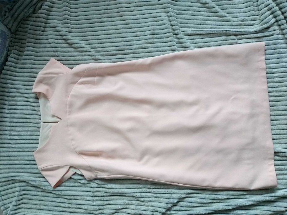 Sukienka brzoskwiniowa na wesele rozmiar 46