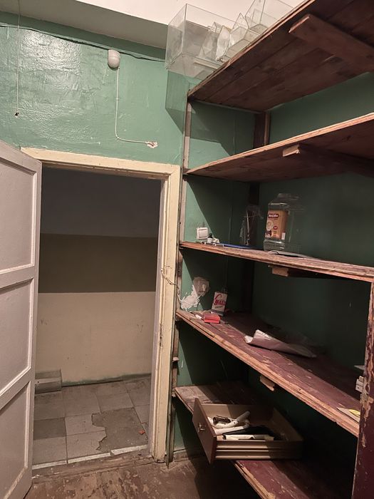 Сдам помещение под склад или другое на Правом