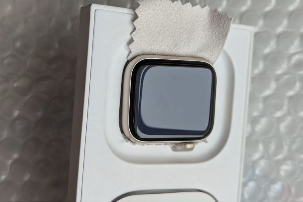 Продам Apple Watch SE 40 Gen-2 LTE