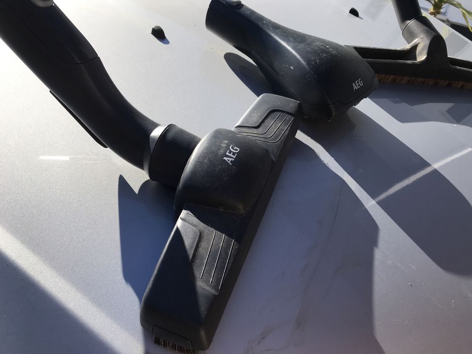 Escovas AEG originais para aspirador VX