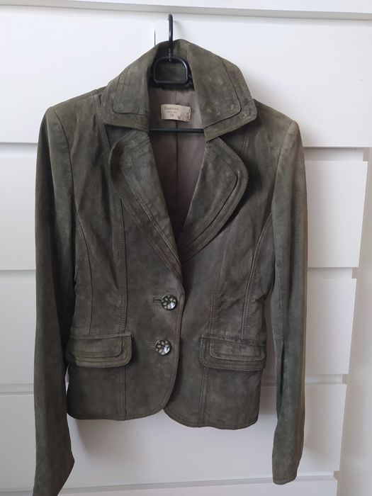 Zamszowa marynarka damska