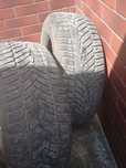 Opony zimowe 235/60R16