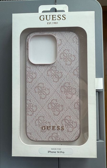 Etui iPhone 14 Pro GUESS