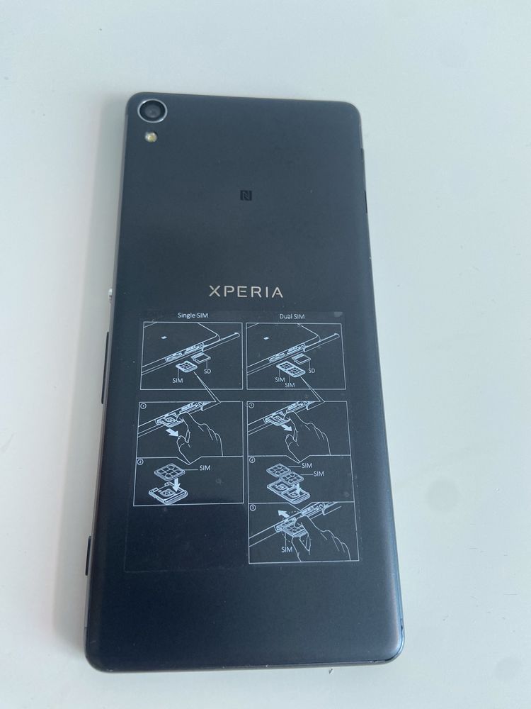 Телефон Sony Xperia F3113 16Gb + SD card