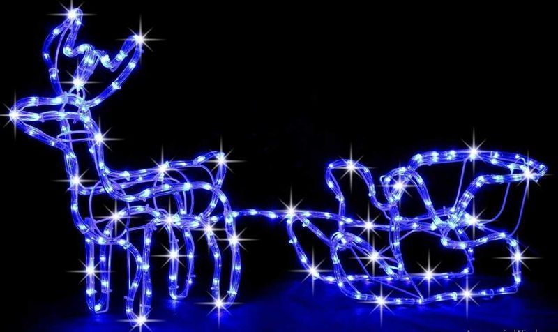 Новорічна гірлянда "Олень з санями" 140 см голубий + флеш