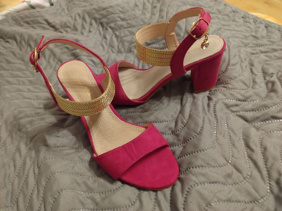 Sandały buty damskie na słupku