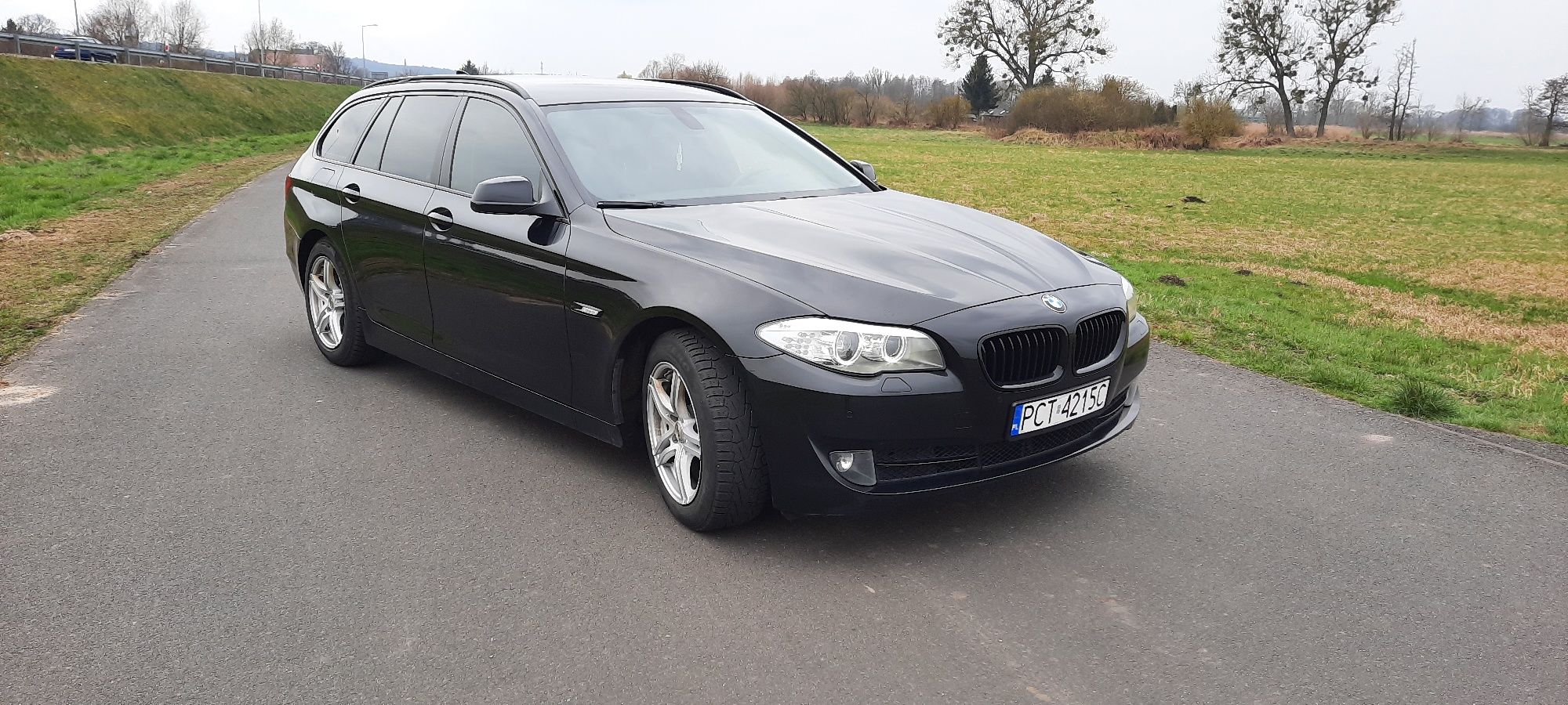 Bmw f11 520D 184km shadowline