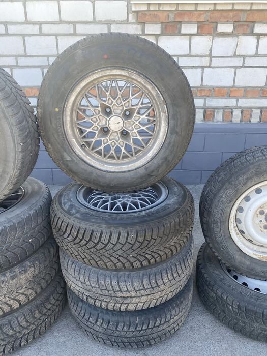 Продам титани з резиною і без