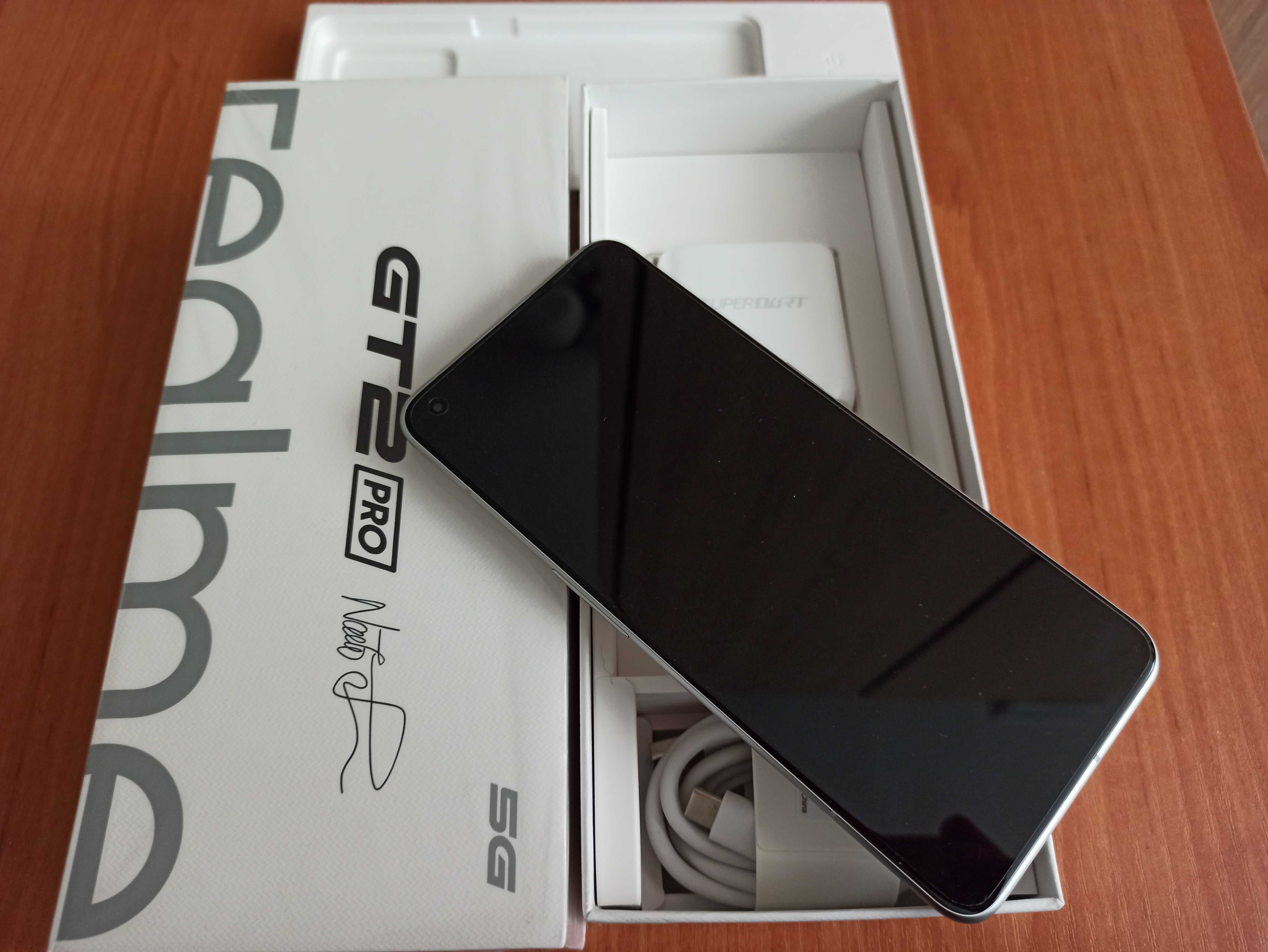 Смартфон realme GT2 Pro - 8/128GB (RMX3301) Колір Білий (Paper White)