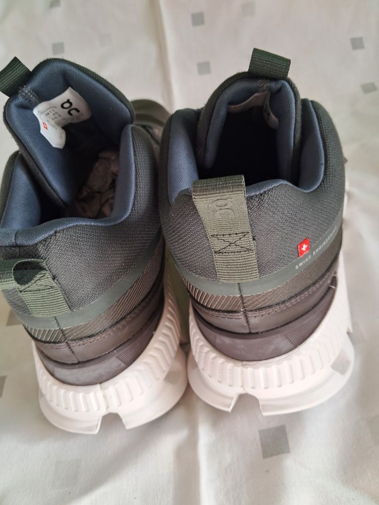 Męskie buty ON Running Cloud Hi Waterproof roz 45 JAK NOWE