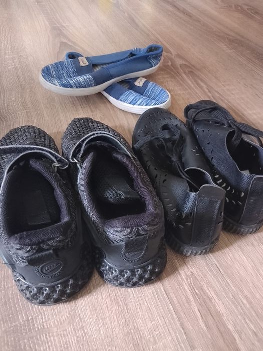 Кросівки, мокасини для дівчинки