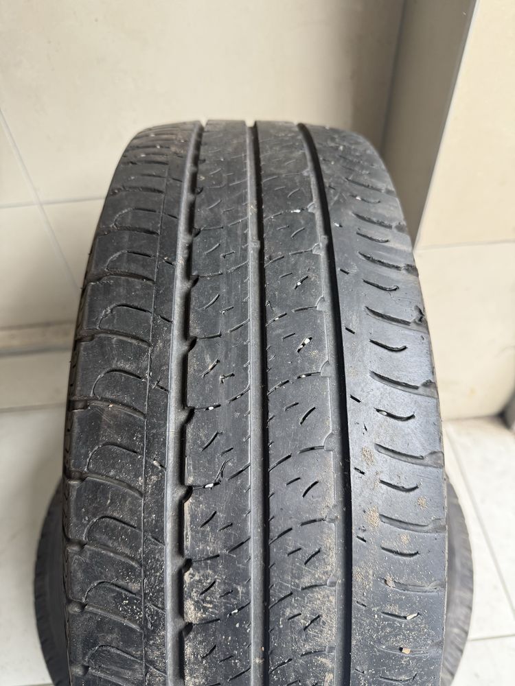 Opony 215/65/16 C GoodYear 2020 Rok 2 szt