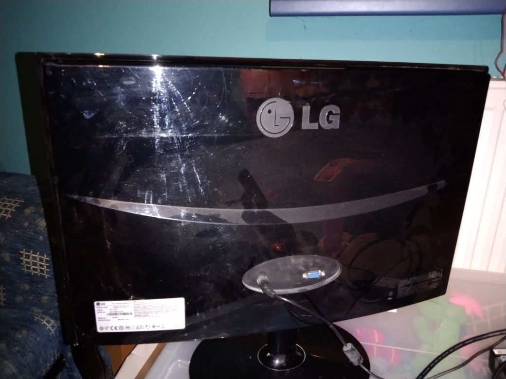 Monitor LG 22 flatron