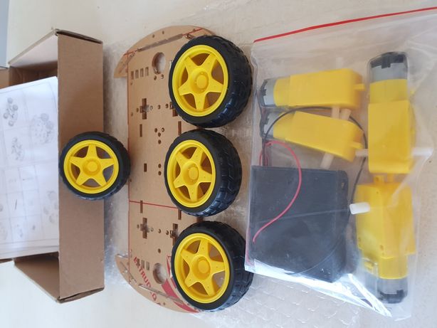 Carro elétrico kit (4×4) projeto de robótica para M/12 anos