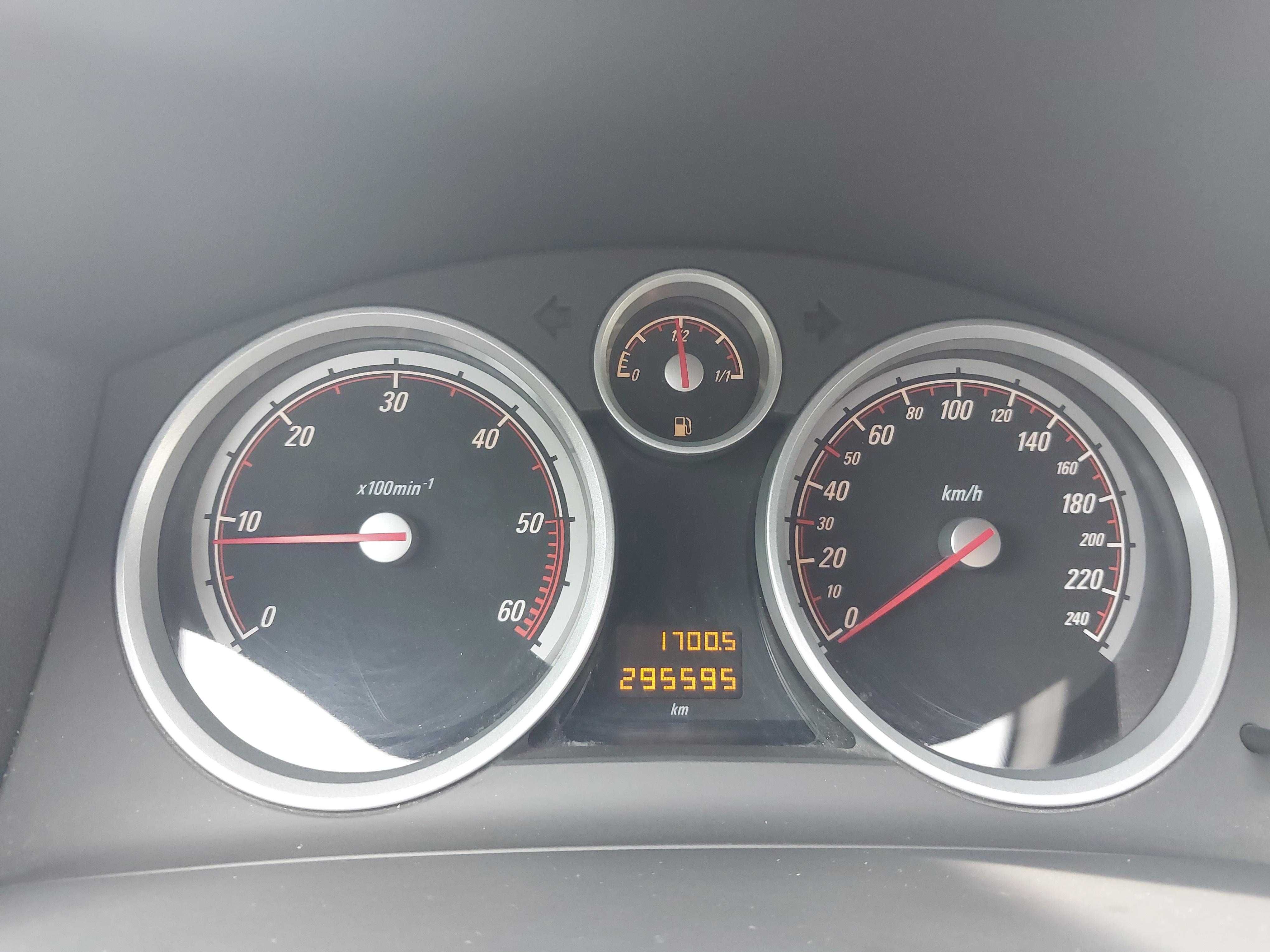 Opel Astra GTC 1.3 CDTI 90cv Excelente Estado
