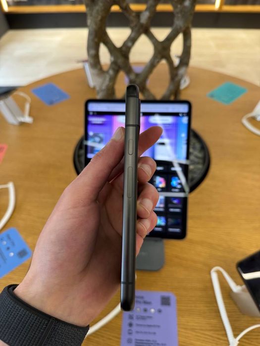 Google Pixel 8a 8/128GB Obsidian • Ідеальний стан • Батарея 100%