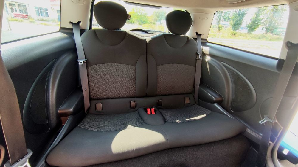 Mini one міні  ван легковий хетчбек