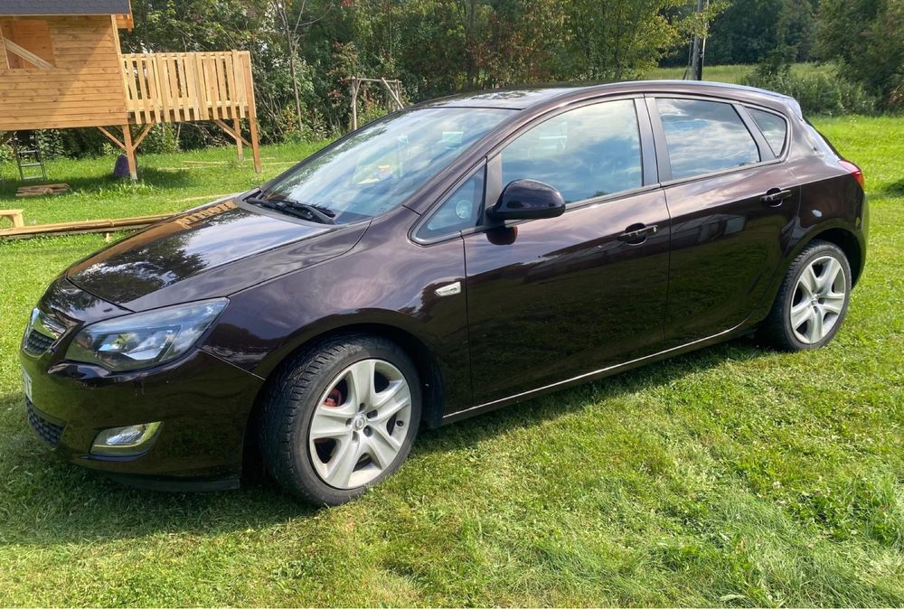 Opel astra sports tourer j 1.7 cdti
