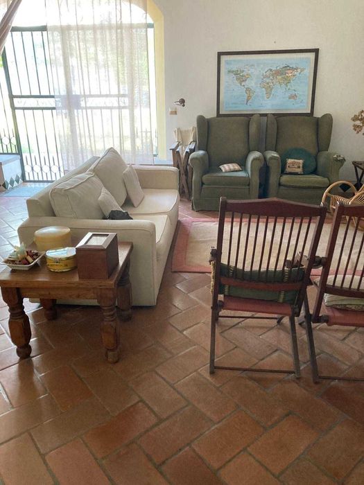 Sofá Cama Bege 2 Lugares