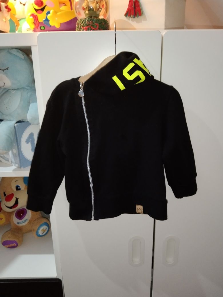 Bluza z kapturem na zamek