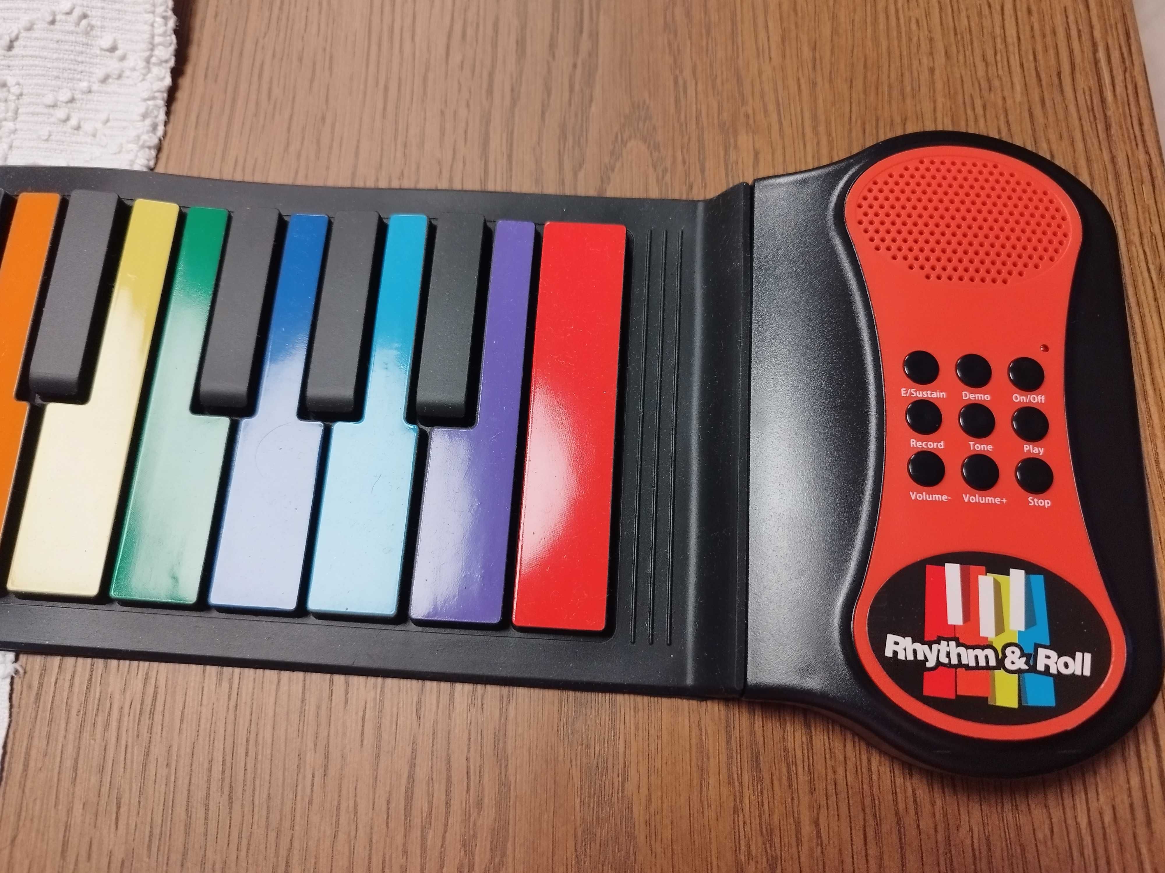 Vendo 3 instrumentos musicais para crianças