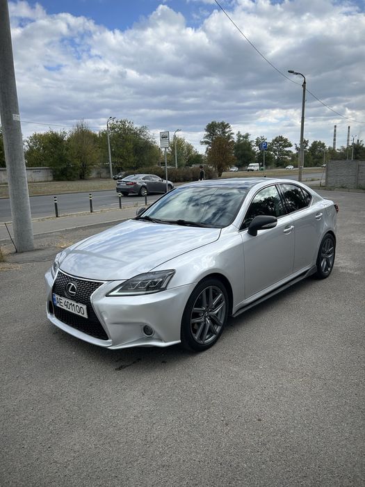 Продам Lexus IS