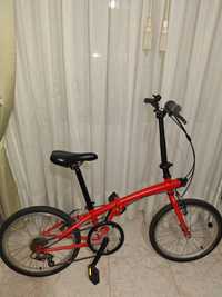 Bicicleta dobrável vermelha Decathlon