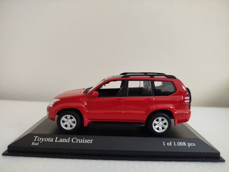 Miniatura Toyota Land Cruiser 1/43 Nova