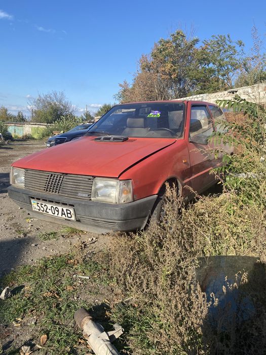 Fiat Uno tournament edition 843/1000 1985 год 0.9 первая тачка за 199$