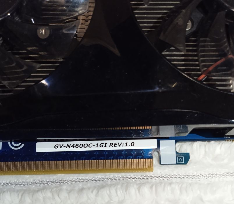 Видеокарта Nvidia GeForce GTX 460 GIgabyte.