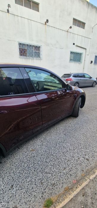 Tesla Model Y Long Range RWD