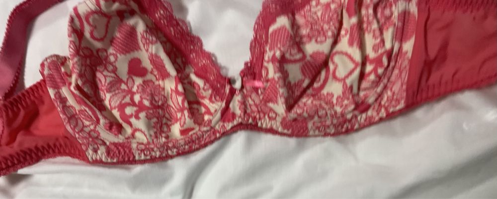 Stanik plunge Bravissimo 28G 60H w serca