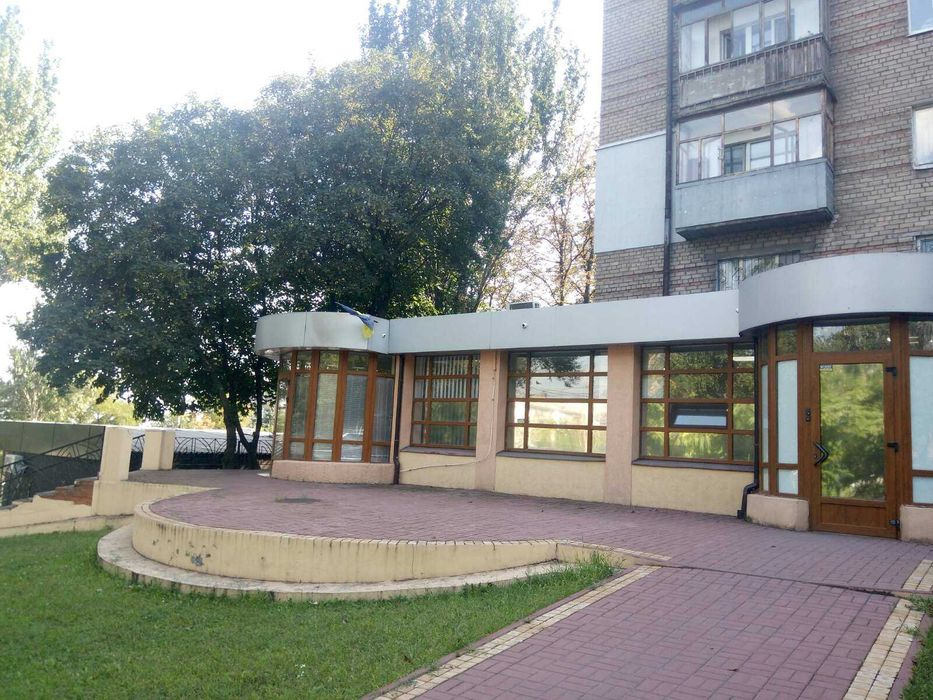 Оренда офісного/комерційного приміщення в центрі
