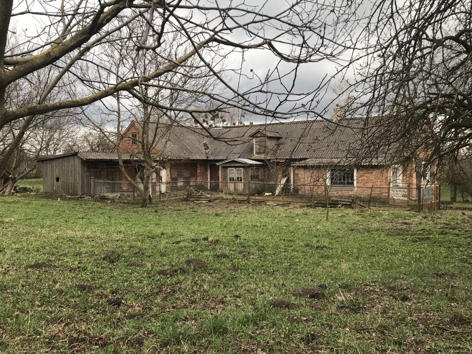 Продам Будинок  на 40 сот.землі !