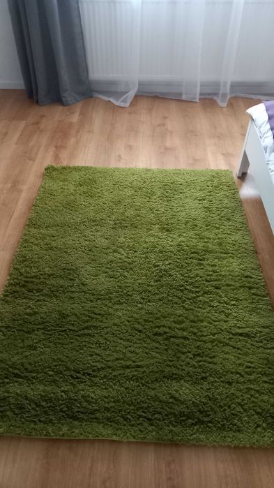 Dywan shaggy zielony 1,6 m x1,2 m jak nowy