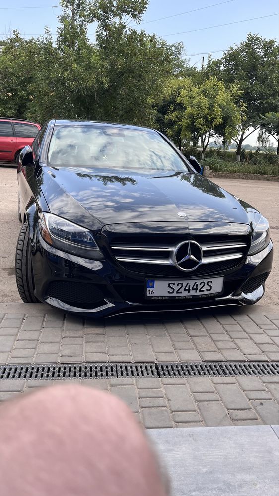 Продам Mercedes c300