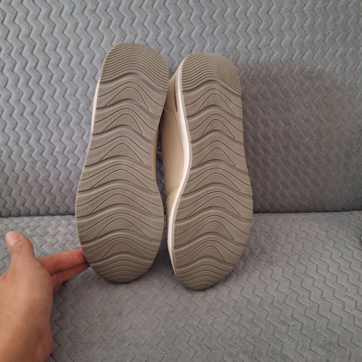 Nowe buty 37 damskie sportowe buty adidasy