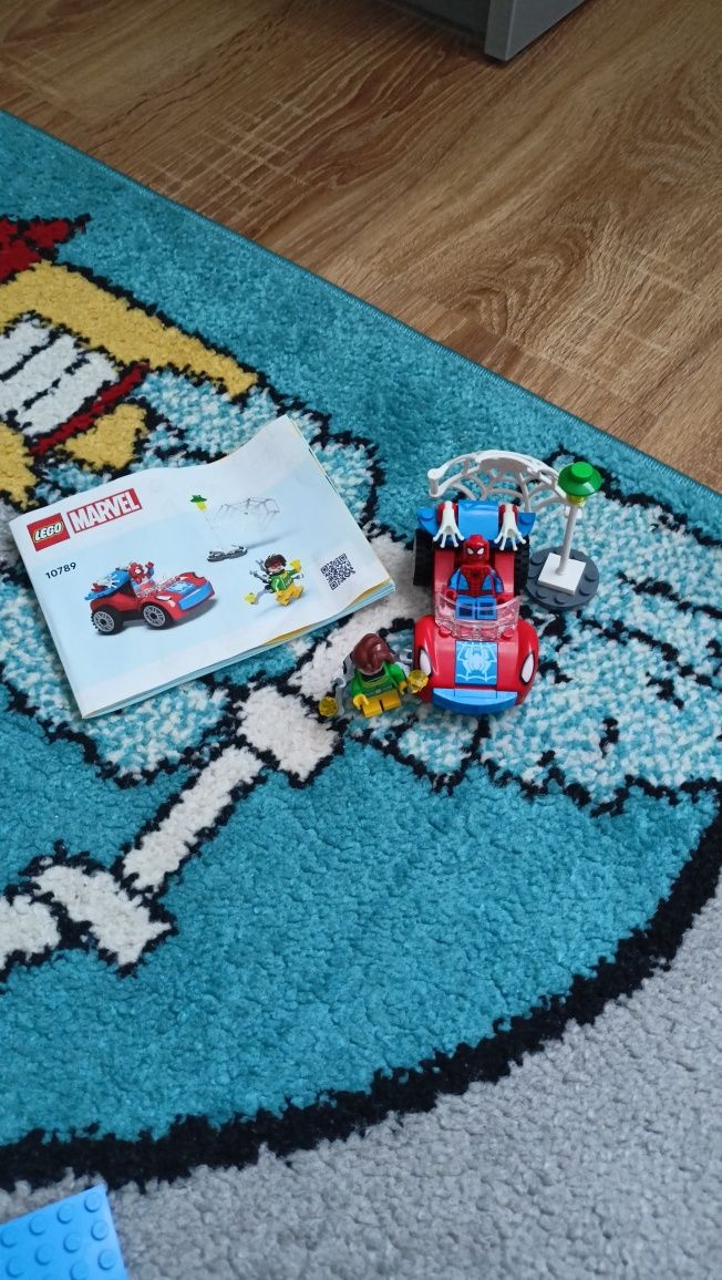 LEGO Super Heroes samochód Spiderman  i Doc Ock