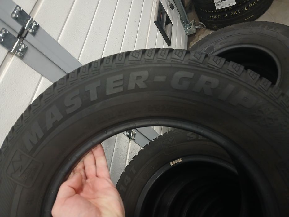 Зимові шини БВ  185/70 R14  SEMPERIT  Master Grip Склад