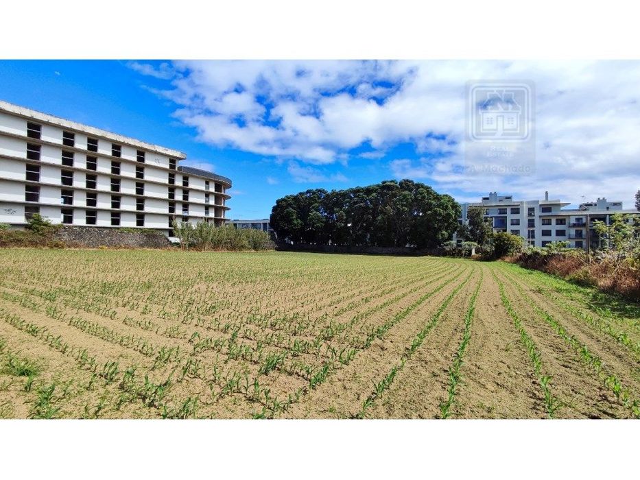 VENDA de TERRENO com potencial para construção - São José, Ponta De...