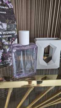 Perfumy Ariana Grande God is a woman