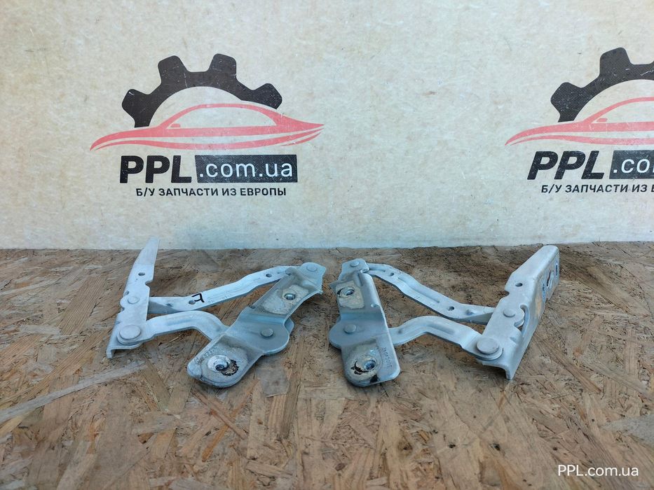 Ford Transit Connect II Mk2 13-21 Петля капота правая / левая