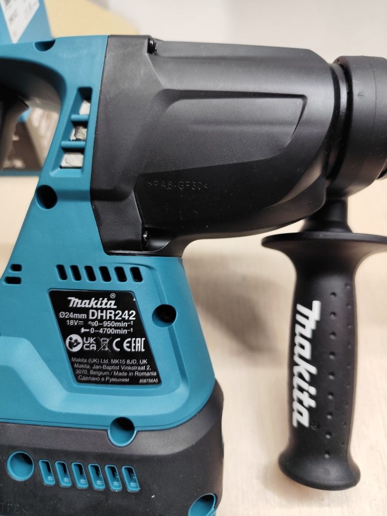 Makita DHR 242 акумуляторний перфоратор Макіта оригінал безщітковий